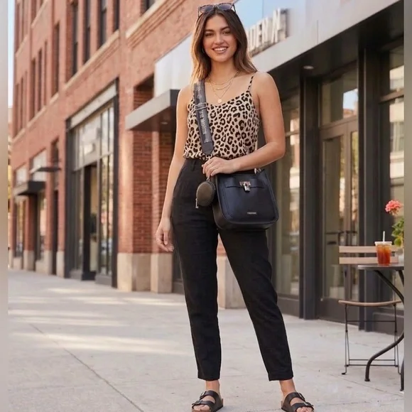 NWT- STEVE MADDEN Black Bjessi Crossbody Bag - Picture 2 of 16